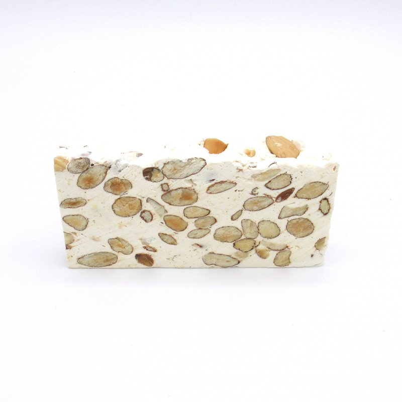 Torrone morbido alla Mandorla